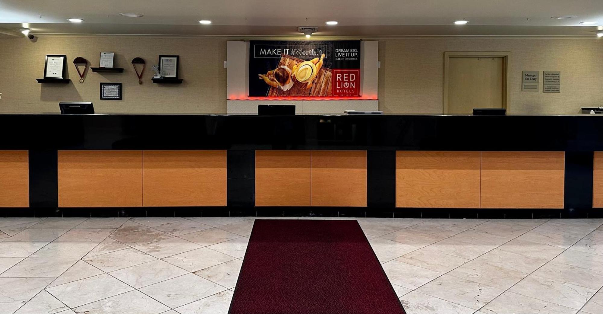Red Lion Hotel Harrisburg Hershey Экстерьер фото