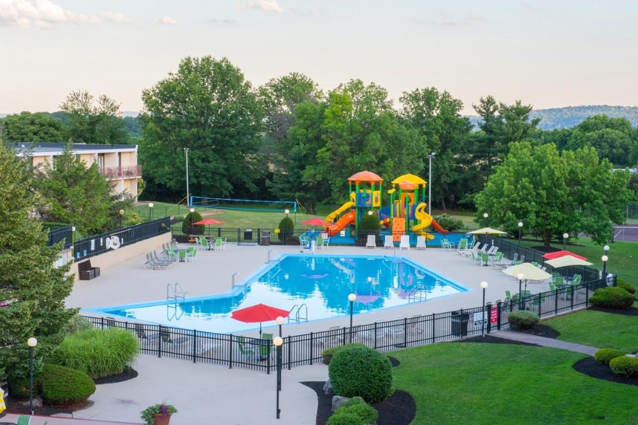 Red Lion Hotel Harrisburg Hershey Экстерьер фото